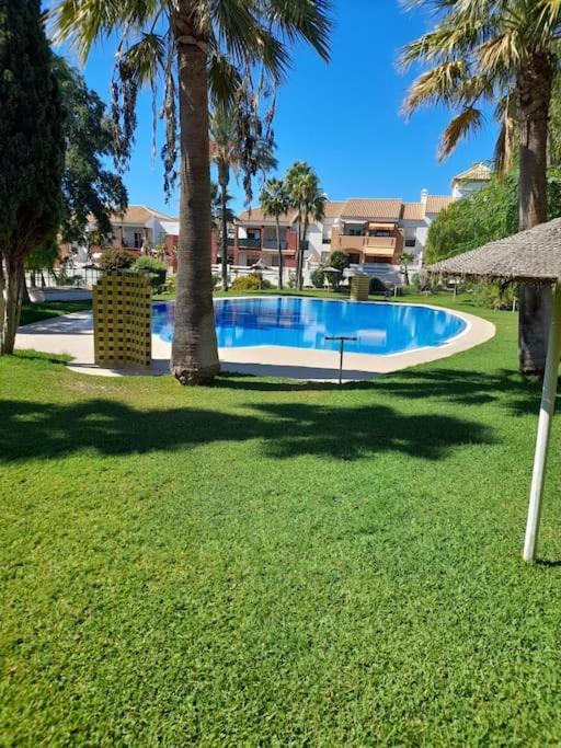 Apartamento Playa La Barrosa Chiclana de la Frontera Bagian luar foto