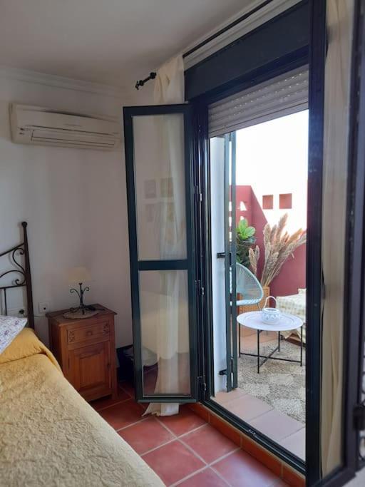 Apartamento Playa La Barrosa Chiclana de la Frontera Bagian luar foto