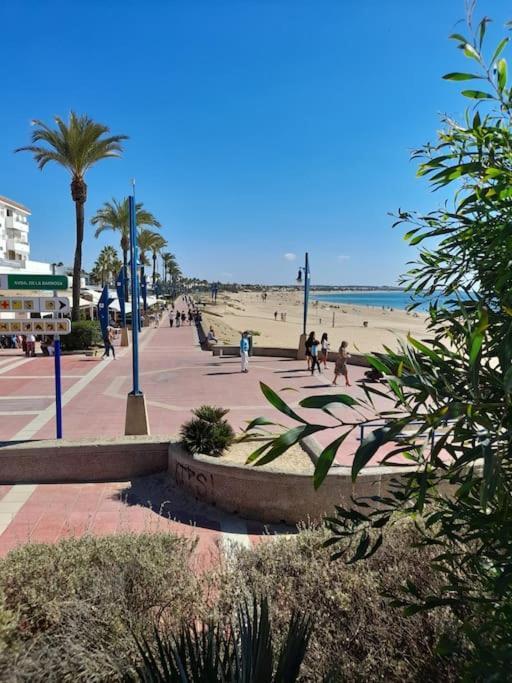 Apartamento Playa La Barrosa Chiclana de la Frontera Bagian luar foto